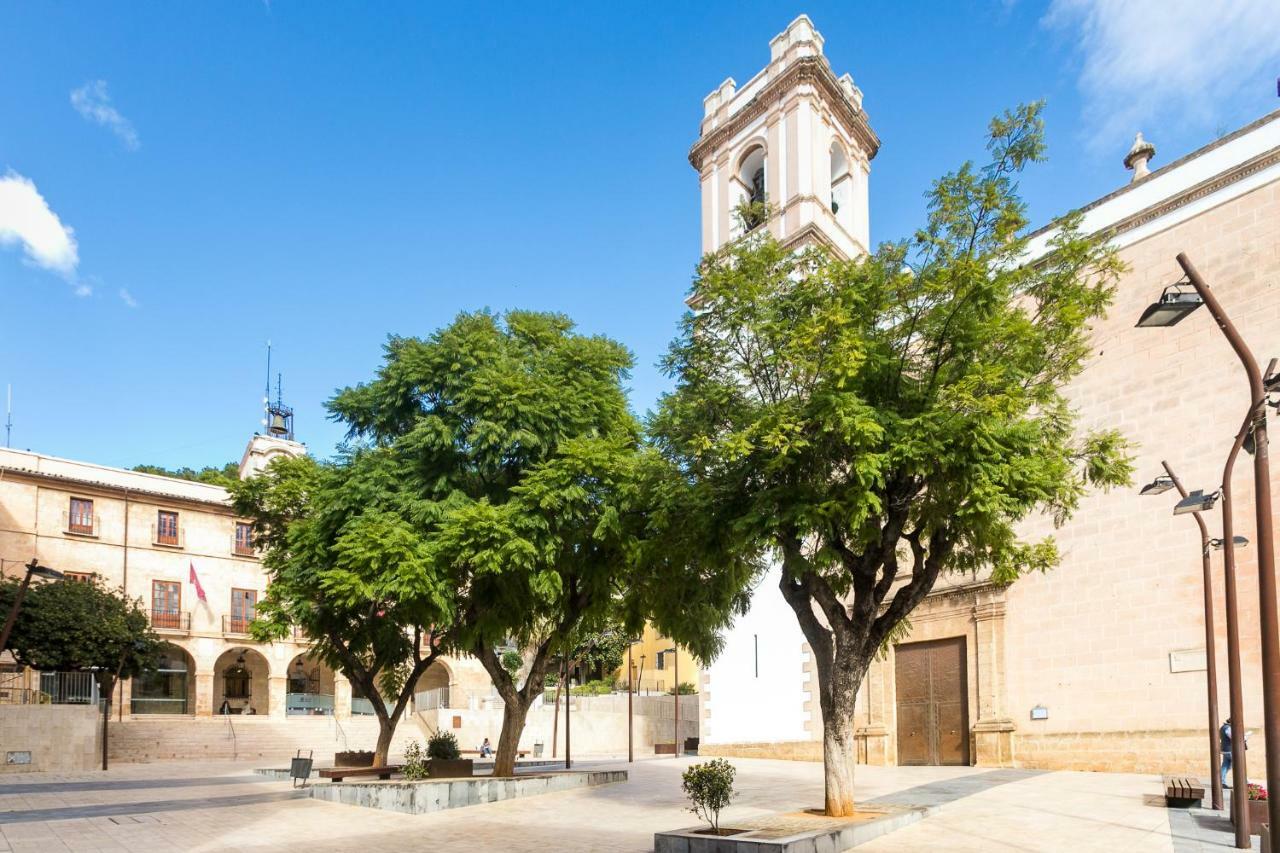 Estudios Ramon Llull Denia Exteriör bild